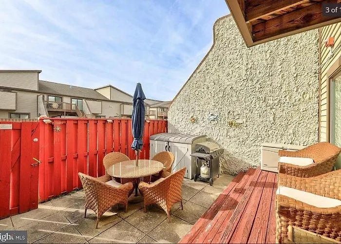 Apartment Cozy Walking Distance From With Private Patio Ocean City
