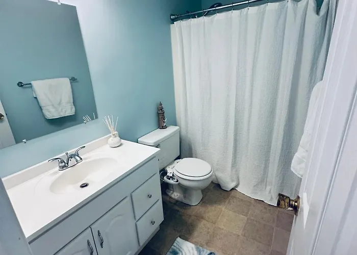 Cozy Walking Distance From With Private Patio * Ocean City